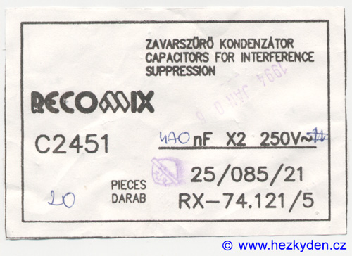 Fóliový kondenzátor 470nF 250Vac - štítek