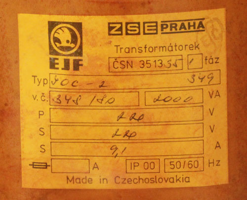 Oddělovací transformátor 2kVA - štítek Oddělovací transformátor 2kVA - štítek