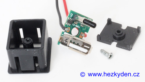 Panel s USB konektory - konstrukce