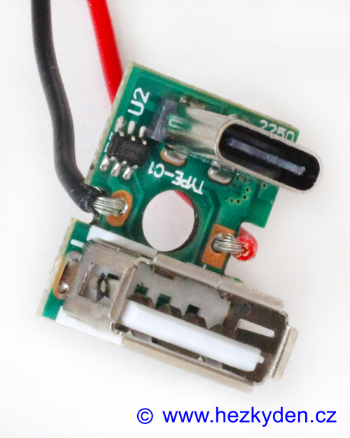 Panel s USB konektory - zapojení
