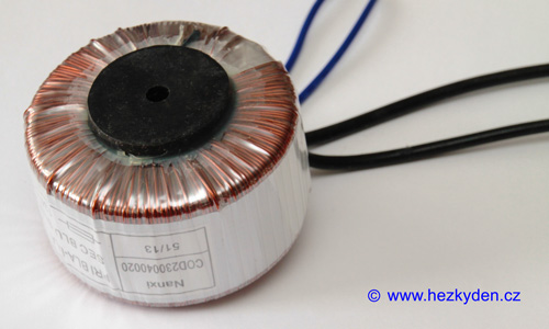 Toroidní transformátor 40 VA 20 V - pohled zdola
