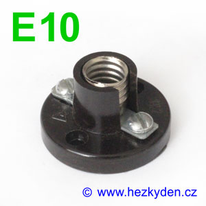 Žárovková objímka E10